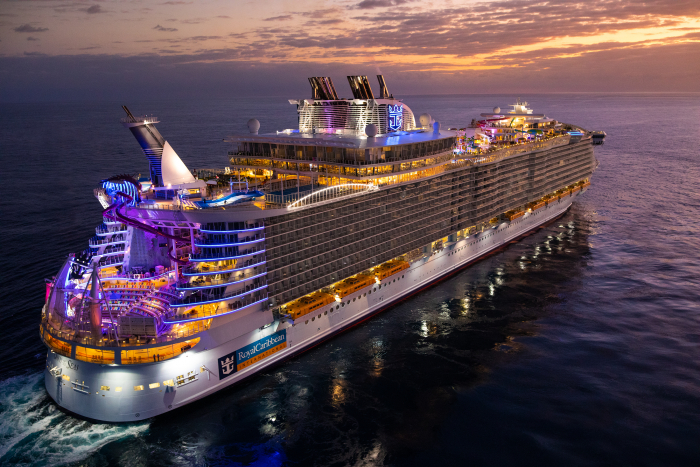 Allure of the Seas, Cruise Ships