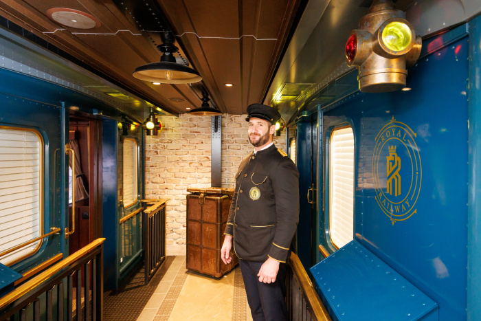 Royal Caribbean’s Utopia of the Seas features the first Royal Railway. From the Wild West to far-off destinations around the world, Royal Railway – Utopia Station is the one-of-a-kind dining experience that combines adventure, food and technology to take vacationers on a trip – by train – to any place and time.
Credit: sbw-photo