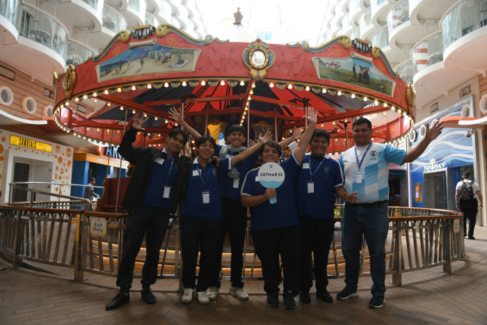 February 2025 - As part of its commitment to the development of the communities in which it operates, Royal Caribbean welcomed 200 students from public high schools from Cozumel, Quintana Roo, Mexico, on Harmony of the Seas for a ship tour, a talk with crew members, and a donation of school supplies. This activity is part of Royal Caribbean's efforts to promote educational environments that expand career opportunities and enhance the learning environment in local communities.Febrero de 2025 - Como parte de su compromiso con el desarrollo de las comunidades en las que opera, Royal Caribbean recibió en Harmony of the Seas a 200 estudiantes de escuelas públicas de educación media superior de Cozumel, Quintana Roo, México, a quienes ofreció un recorrido por el barco, una plática con miembros de la tripulación y realizó una donación de materiales escolares. Esta actividad forma parte de los esfuerzos de Royal Caribbean para promover ambientes educativos que amplíen las oportunidades profesionales y mejoren el entorno de aprendizaje en las comunidades locales.